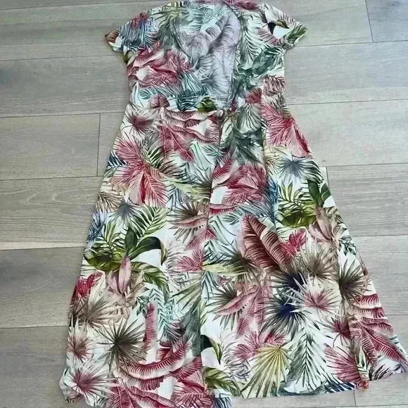 Marine Layer Emlyn Floral Wrap Midi Dress in tropical palm leaf print sz small - Picture 4 of 9